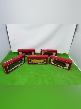 HO Scale Mantua Classics Train Cars in Original Boxes